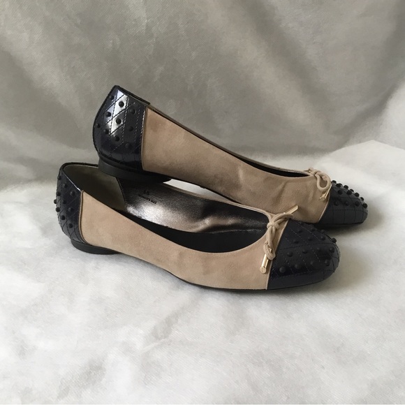 Tod’s Dew Two-Tone Ballet Flat, Size 8 - Picture 2 of 10